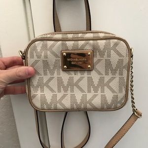 Michael Kors Jet Set Crossbody